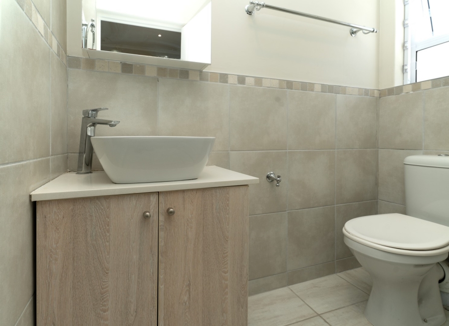 1 Bedroom Property for Sale in Fish Hoek Western Cape